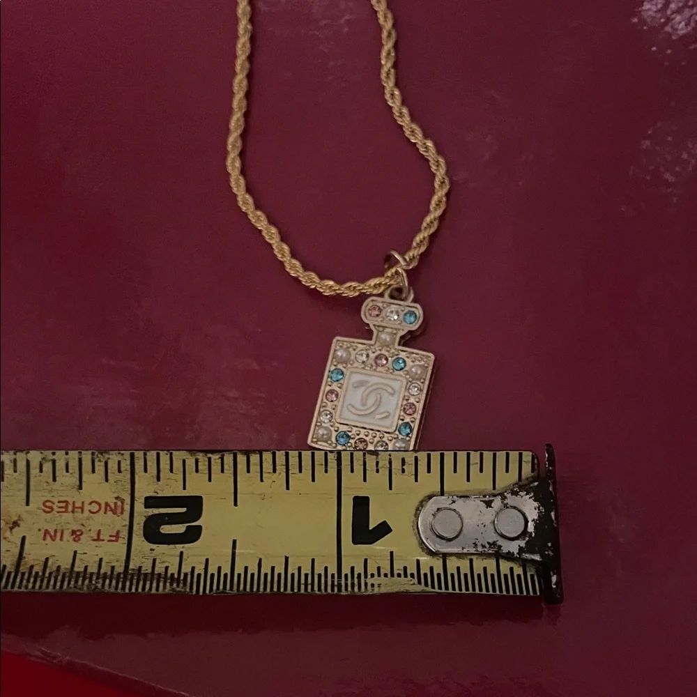 Upcycled Chanel zipper charm necklace - Picture 8 of 17